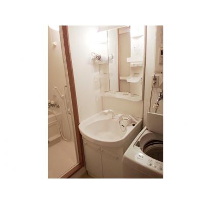 OneLife知事公館前ヴィレッジ【★1LDKタイプ，オートロック付き，独立洗面台，2口コンロ】の物件画像