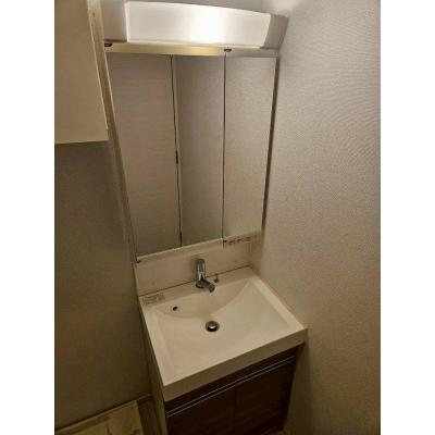 OneLife王子神谷メイン【▼バストイレ別・独立洗面台、▼オートロック付】の物件画像