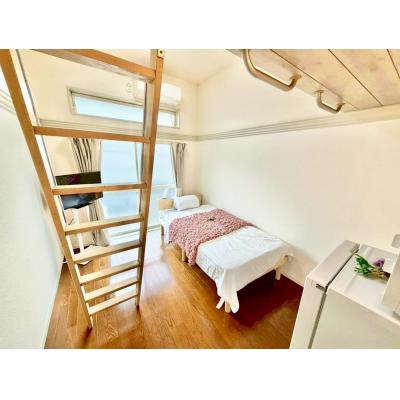 【三重県四日市市/近鉄四日市駅徒歩約9分/駐車場/無料Wi-Fi】ルーチェ九の城 ファミマンの物件画像