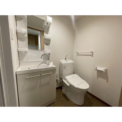 オートロック付きマンション・室内リフォーム済み！バストイレ別・独立洗面台完備・新井薬師前駅2分の好立地・商店街至近でとっても便利！ＭＨ新井の物件画像