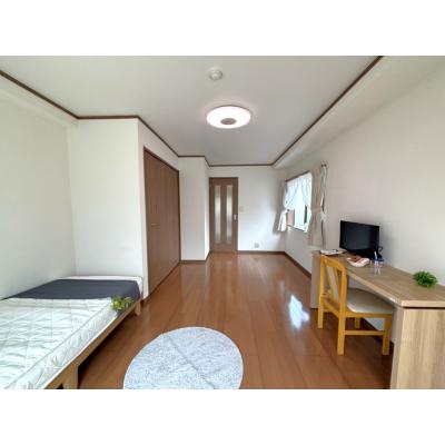 🔷🔹🔸🔶⭐駐車場付き🚙⭐おしゃれな内装⭐1Kタイプ⭐音が気になる方も安心な鉄骨造のお部屋⭐【禁煙&Wi-Fi無料】⭐🔶🔸🔹🔷「K28」の物件画像