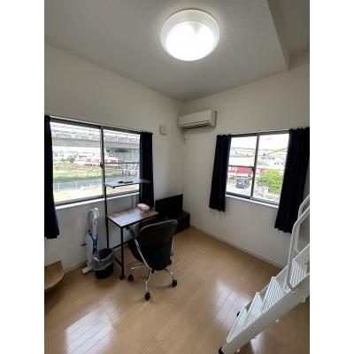 【オレンジマンスリー四日市ガレージハウス】 ♪♪駐車♪令和8年2月～新規OPEN♪♪駐車場ガレージ付き,禁煙ルーム,浴室乾燥機付き,リフォーム済み,ペット飼育応相談♪♪の物件画像