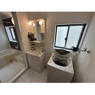 【オレンジマンスリー四日市ガレージハウス】 ♪♪駐車♪令和8年2月～新規OPEN♪♪駐車場ガレージ付き,禁煙ルーム,浴室乾燥機付き,リフォーム済み,ペット飼育応相談♪♪の物件画像