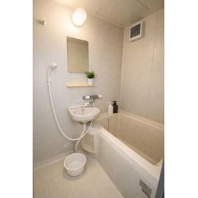 【三重県四日市市/赤堀駅徒歩約10分/バストイレ別/駐車場/洋室7.3帖】レクエルド城北 ファミマンの物件画像