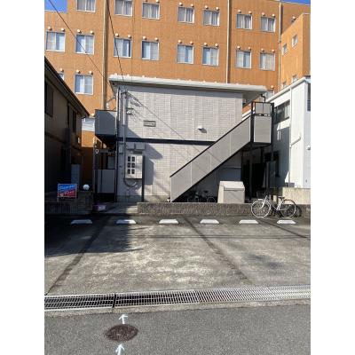 【三重県四日市市/赤堀駅徒歩約10分/バストイレ別/駐車場/洋室7.3帖】レクエルド城北 ファミマンの物件画像