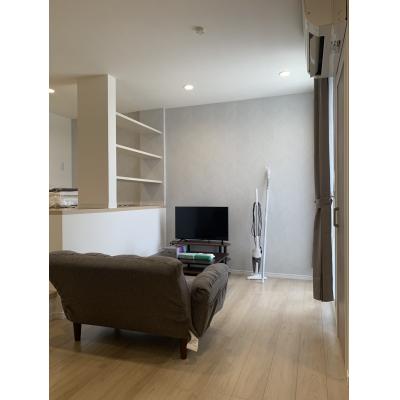 トーマンスリー飯塚市菰田東☆築浅デザイナー物件☆ネット無料☆駐車場有り(敷地外徒歩1分)の物件画像