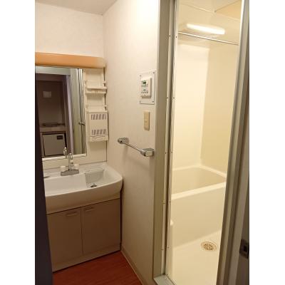 KIT【人気野々市エリア♪】主要道路アクセス良好☆Wi-Fi無料☆駐車場有の物件画像