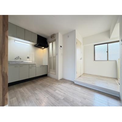 フラット34茨木【ペット1匹飼育可！敷地内駐車場、無料インターネットあり！】の物件画像