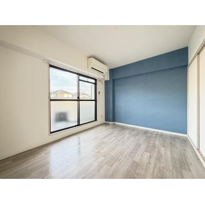 フラット34茨木【ペット1匹飼育可！敷地内駐車場、無料インターネットあり！】の物件画像