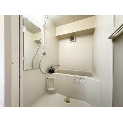 フラット34茨木【ペット1匹飼育可！敷地内駐車場、無料インターネットあり！】の物件画像