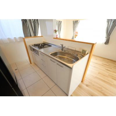 後藤ビル（フルリノベーションで設備充実！駐車場付きです！） の物件画像