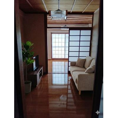 淡路島津名一宮IC車4分🚙駐車場1台込🚙広々2K✨ドラッグストア徒歩2分🛒Wifi無料👍スマートTV【M069】の物件画像