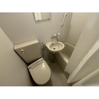 トラスト三宮5【ウォシュレット付・広々ワンルーム♪角部屋！】の物件画像