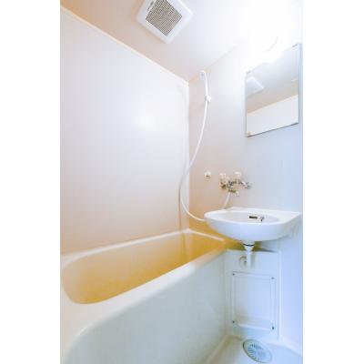 ハイムアレックス【Ｗｉ-Ｆｉ無制限・外国人可】＜寝具・キッチン用品代込＞の物件画像