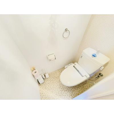 Sマンスリー松山市駅東（5-5）【ネット無料・築浅・オートロック・近隣コインパーキング多数】の物件画像