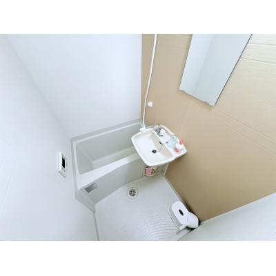 Sマンスリー松山市駅東（7-2）【ネット無料・築浅・オートロック・近隣コインパーキング多数】の物件画像