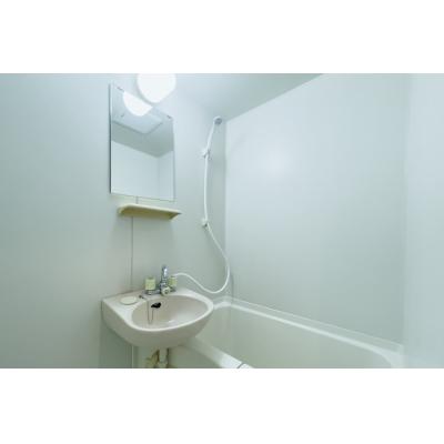 人気の新宿エリア/コンビニ徒歩3分/ホテルライクな上質インテリアの物件画像