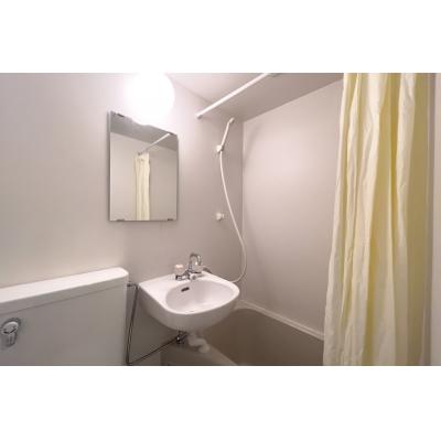 最寄り駅から徒歩6分/嬉しい家具・家電付き/エレガントハウス 103の物件画像