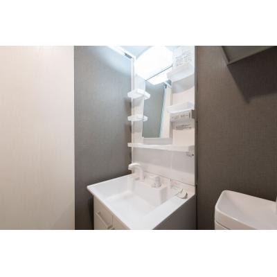 駅徒歩3分/スーパー徒歩1分/周辺に飲食店多数/uGard下丸子 101の物件画像