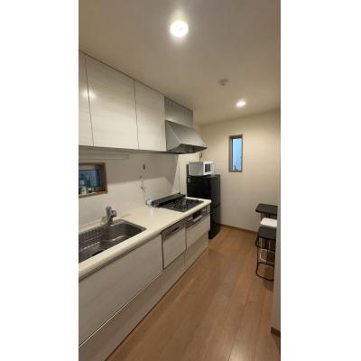 門前仲町駅徒歩5分 | 73平米2LDK+S | Wi-Fi | 外国人OK | 家具家電完備 | 徒歩圏内に生活利便施設が充実 | 大江戸線＆東西線2沿線利用の物件画像