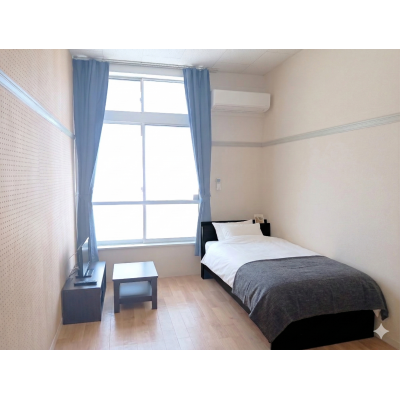 KIT【駐車場有♪】防犯カメラ付☆バストイレ別☆宅配BOXの物件画像