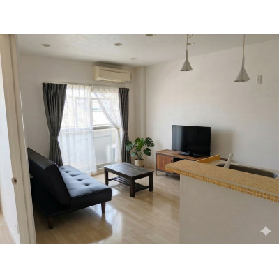 KIT【屋内駐車場有♪】2名入居可☆角部屋1LDK☆陽当たり良好の物件画像