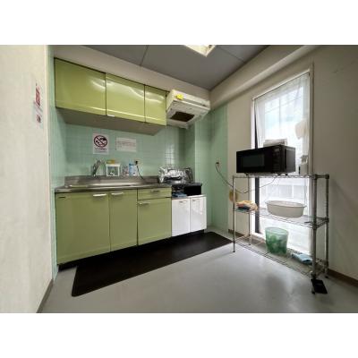 Oneupマンスリー鴻巣タイプB【駅周辺商業施設多数有り・飲食店・映画館など・大宮駅、浦和駅、池袋駅へアクセス良好・南東で陽当り良好☆】の物件画像