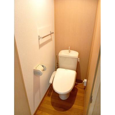 KIT【江端駅徒歩6分♪】宅配BOX☆バストイレ別☆駐車場有の物件画像