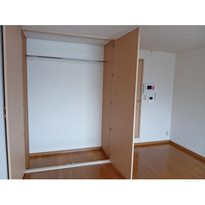 KIT【江端駅徒歩6分♪】宅配BOX☆バストイレ別☆駐車場有の物件画像