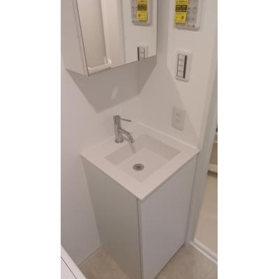 新築マンション！！駅徒歩3分・京急蒲田まで15分空港にアクセスしやすい、ネット無料・オートロック・浴室乾燥機付・独立洗面台・禁煙　２０３の物件画像