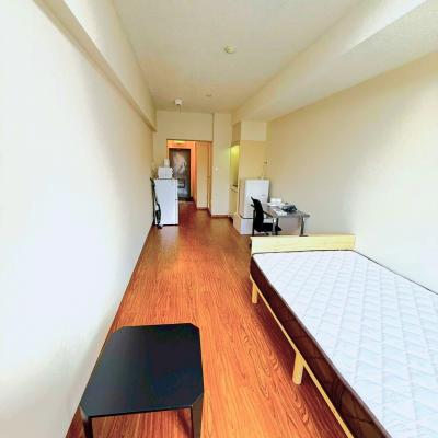 【J’sマンスリー鶴見 919】即入居可🌟厚さ20㎝高密度ポケットコイルマットレス使用！駅徒歩4分、品川駅・大井町駅まで乗換無し！アクセス良好☆【インターネット無料】の物件画像