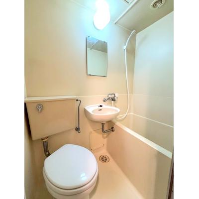 【J’sマンスリー新百合ヶ丘 302】6月3日～入居可🌟厚さ20㎝高密度ポケットコイルマットレス使用！最寄り駅徒歩4分・新宿駅まで約23分、乗換無し！アクセス良好☆【インターネット無料】の物件画像