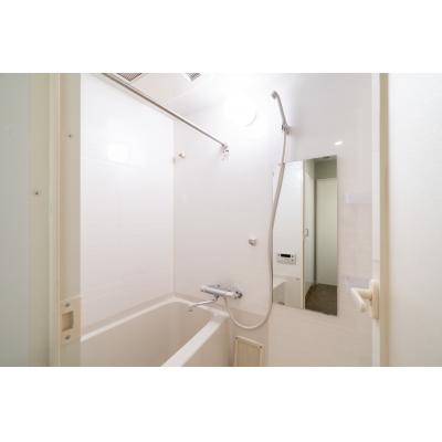 新宿駅より徒歩5分の好立地/最大8名利用可能/家具家電充実/Wi-Fi完備/小滝橋パシフィカビル 901の物件画像