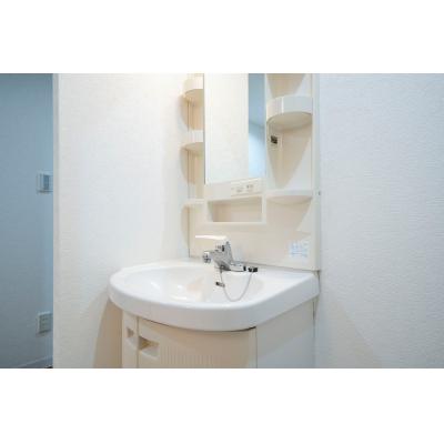 最寄り駅より徒歩4分/お洒落なお部屋/家具・家電完備/Wi-Fi完備/サンセゾンI 110の物件画像