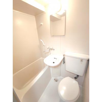 【J’sマンスリー井荻 203】厚さ20㎝高密度ポケットコイルマットレス使用！最寄り駅徒歩1分！西武新宿駅まで約24分！☆駅近で閑静な住宅☆【インターネット無料】の物件画像