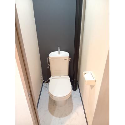 KIT【兼六園徒歩8分♪】Wi-Fi無料☆バストイレ別☆駐車場有の物件画像