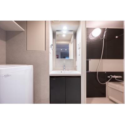 要町駅から徒歩6分/池袋までのアクセス抜群/光あふれるおしゃれ空間/家具家電完備/ルネサンスコート池袋WESTII 201の物件画像