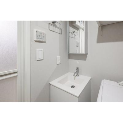 最寄り駅から徒歩5分/人気の新宿エリア/家具家電充実/Wi-Fi完備/CREAL新宿山吹町 102の物件画像