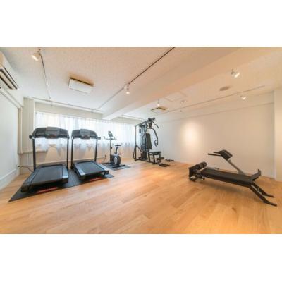 《東京・新宿へも直通！》24Hモニター付きラウンジ｜一棟フルリノベ｜旅するように暮らす「西船橋」マンスリー🧳(304)の物件画像