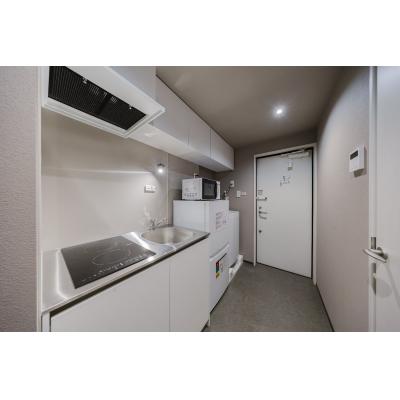 大鳥居駅徒歩9分/羽田空港まで乗り換えなし7分！/ 駅周辺に飲食店も多数/2025年築の家具家電付き物件/KC-III 101の物件画像