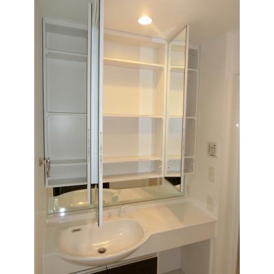 D-ROOMマンスリー【YamazakiSekiyuBLD】インターネット使い放題！の物件画像