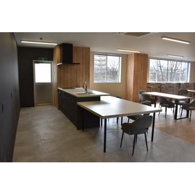 オンセンハウス【家具付・シェアキッチン・人工温泉・サウナ】《Aタイプ・男女共用フロア》の物件画像