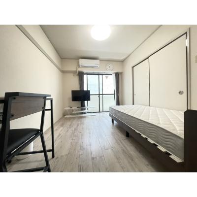 ★Oeupマンスリー日暮里・鶯谷【各室個別タイプの間取りです！２DK・ドラム式洗濯機設置・お子様可能・外国籍可能】の物件画像