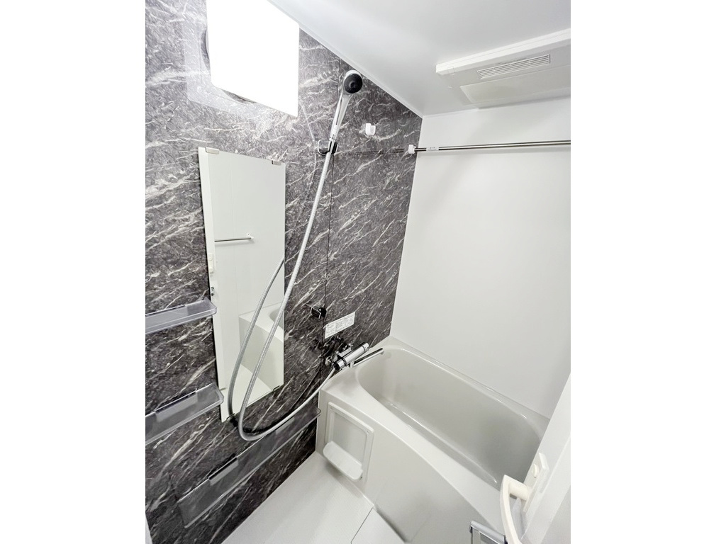 マンスリーリブマックス新横浜WESTタップ■『禁煙ルーム』【Wi-Fi無制限・独立洗面・浴室乾燥付】≪エクセレントシリーズ≫の物件画像