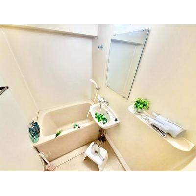 【三重県四日市市/近鉄四日市駅/無料Wi-Fi/バストイレ別/エレベーター/自転車駐輪可能】オーク斉藤  ファミマンの物件画像