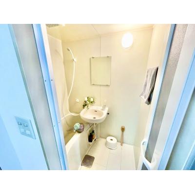 【名古屋市昭和区/八事駅徒歩4分/無料Wi-Fi/角部屋/バストイレ別/洋室8帖/自転車駐輪可能】ヴァンベール八事 ファミマンの物件画像