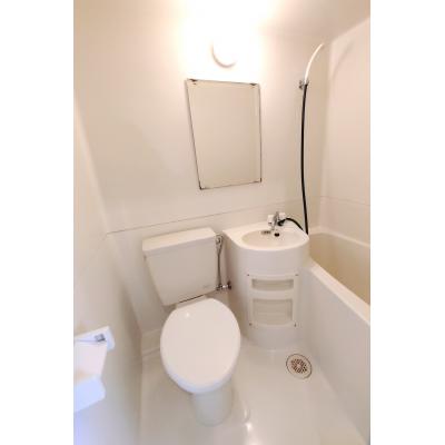 【J’sマンスリー千歳船橋 301】即入居可🌟厚さ20㎝高密度ポケットコイルマットレス使用！駅徒歩6分、新宿駅や都心エリアへのアクセス良好☆【インターネット無料】の物件画像