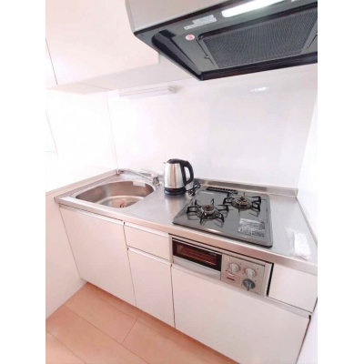 【J’sマンスリー千歳船橋 301】即入居可🌟厚さ20㎝高密度ポケットコイルマットレス使用！駅徒歩6分、新宿駅や都心エリアへのアクセス良好☆【インターネット無料】の物件画像