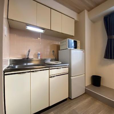 マンスリーマンション本町Ⅰ【シモンズマットレス採用でホテルのような寝心地、インターネット無料・追加料金なし、オートロック付きで安心、宅配ボックスが便利】の物件画像