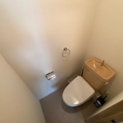 マンスリーマンション本町Ⅰ【シモンズマットレス採用でホテルのような寝心地、インターネット無料・追加料金なし、オートロック付きで安心、宅配ボックスが便利】の物件画像